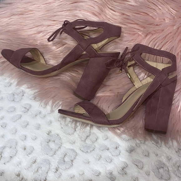 👠 Charlotte Russe Faux Suede Heels - Picture 5 of 5